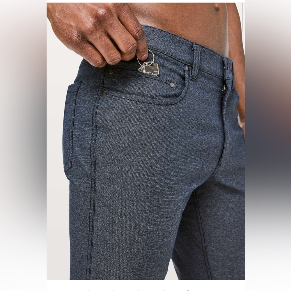 Lululemon ABC Pant Skinny *Tech Canvas size 28
Heathered Deep Navy